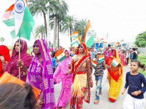 Read more about the article रोसड़ा प्रखंड के मोतीपुर पंचायत के मुखिया जी ने पंचायत भवन पर झंडा तोलन किया /